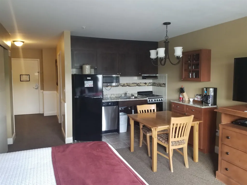 220 Qtr.3, 89 Grand Summit Way Dover VT 05356