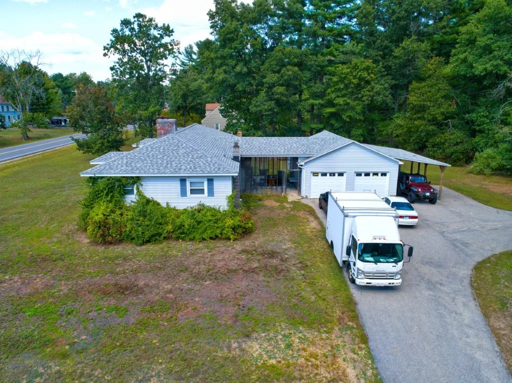 133&135 Lowell Road Windham NH 03087
