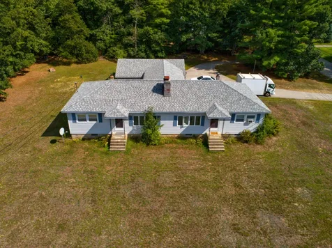 133&135 Lowell Road Windham NH 03087