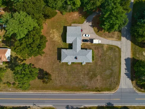 133&135 Lowell Road Windham NH 03087