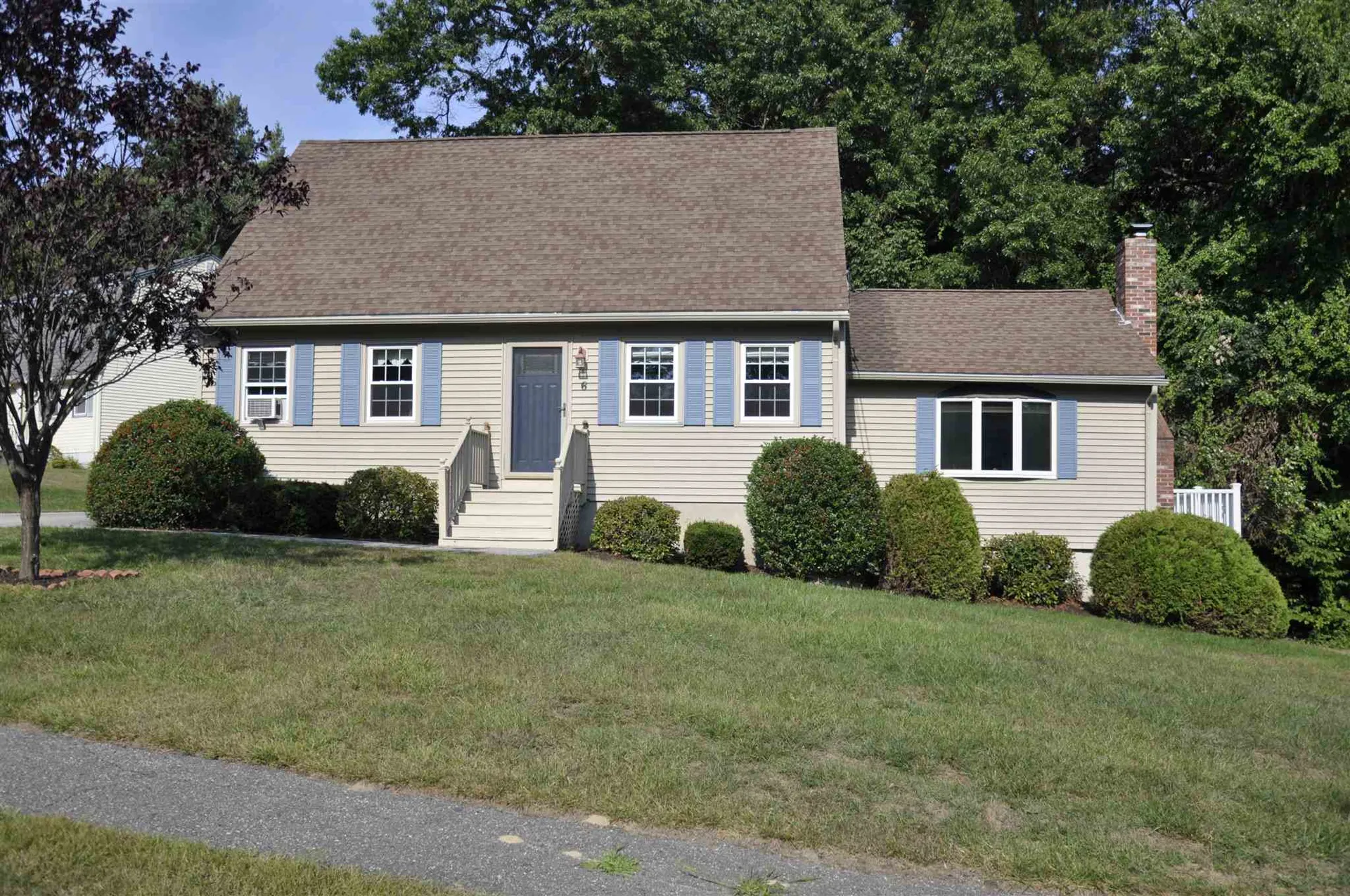 6 Brickyard Lane Nashua NH 03062