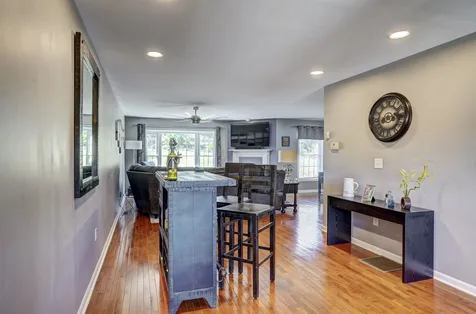 17a Canterberry Court Hudson NH 03051