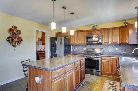 17a Canterberry Court Hudson NH 03051