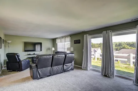 17a Canterberry Court Hudson NH 03051