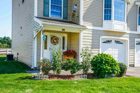 17a Canterberry Court Hudson NH 03051