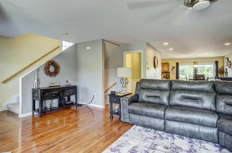 17a Canterberry Court Hudson NH 03051