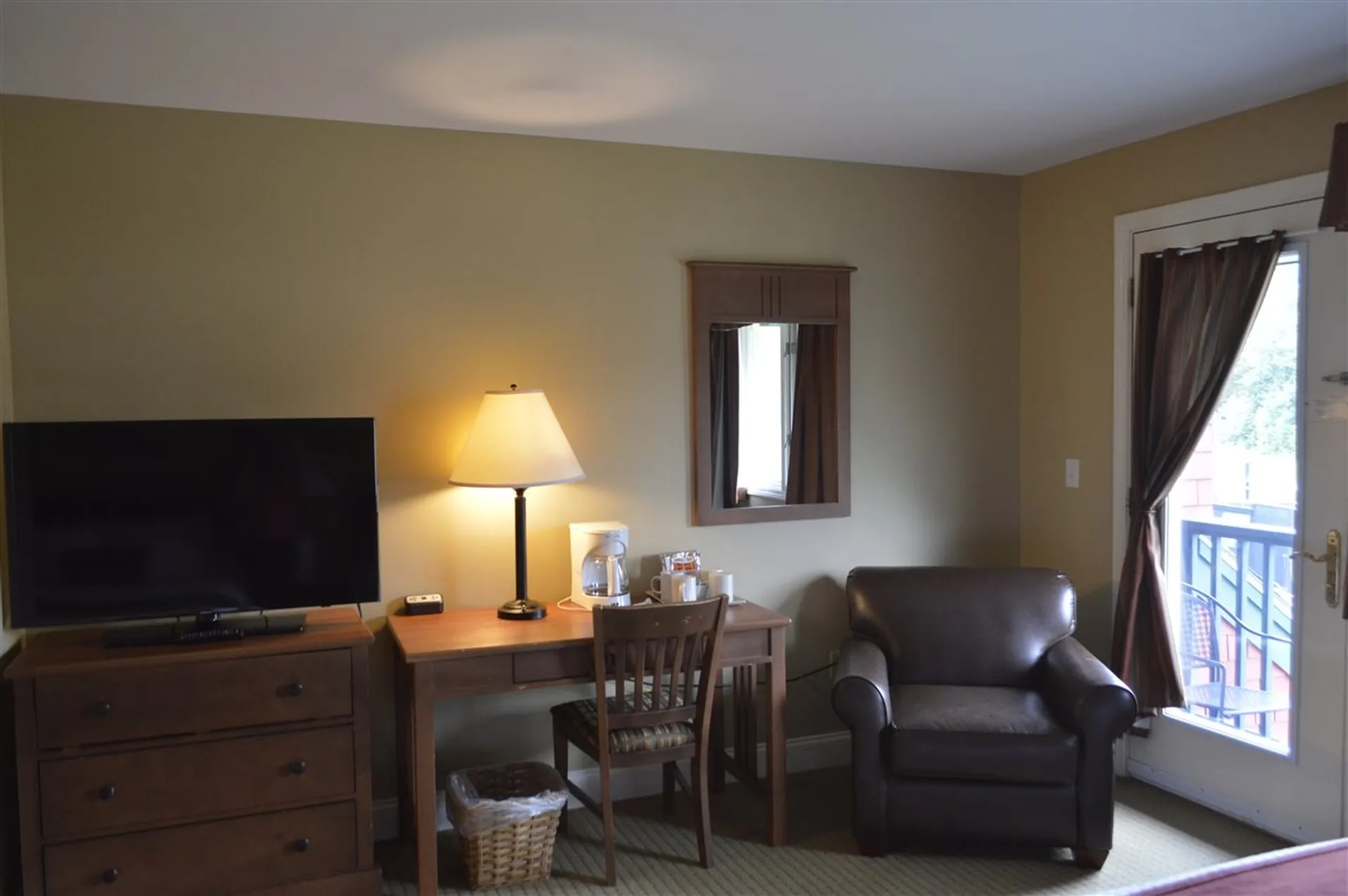 320/322, Qtr 4, 89 Grand Summit Way Dover VT 05356