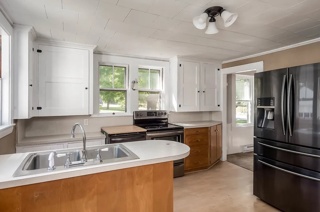 61 Elm Street Farmington NH 03835