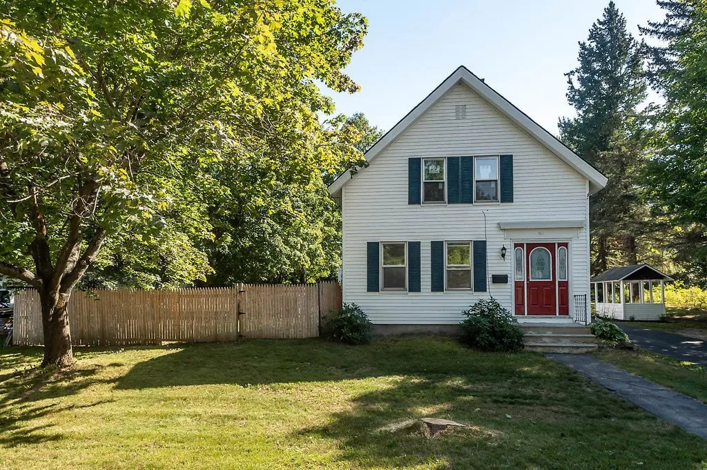 61 Elm Street Farmington NH 03835