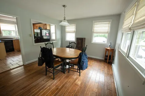 88 N Main Street Newton NH 03858