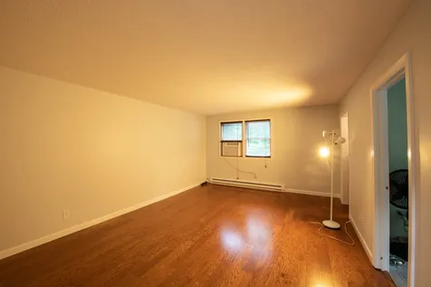 88 N Main Street Newton NH 03858