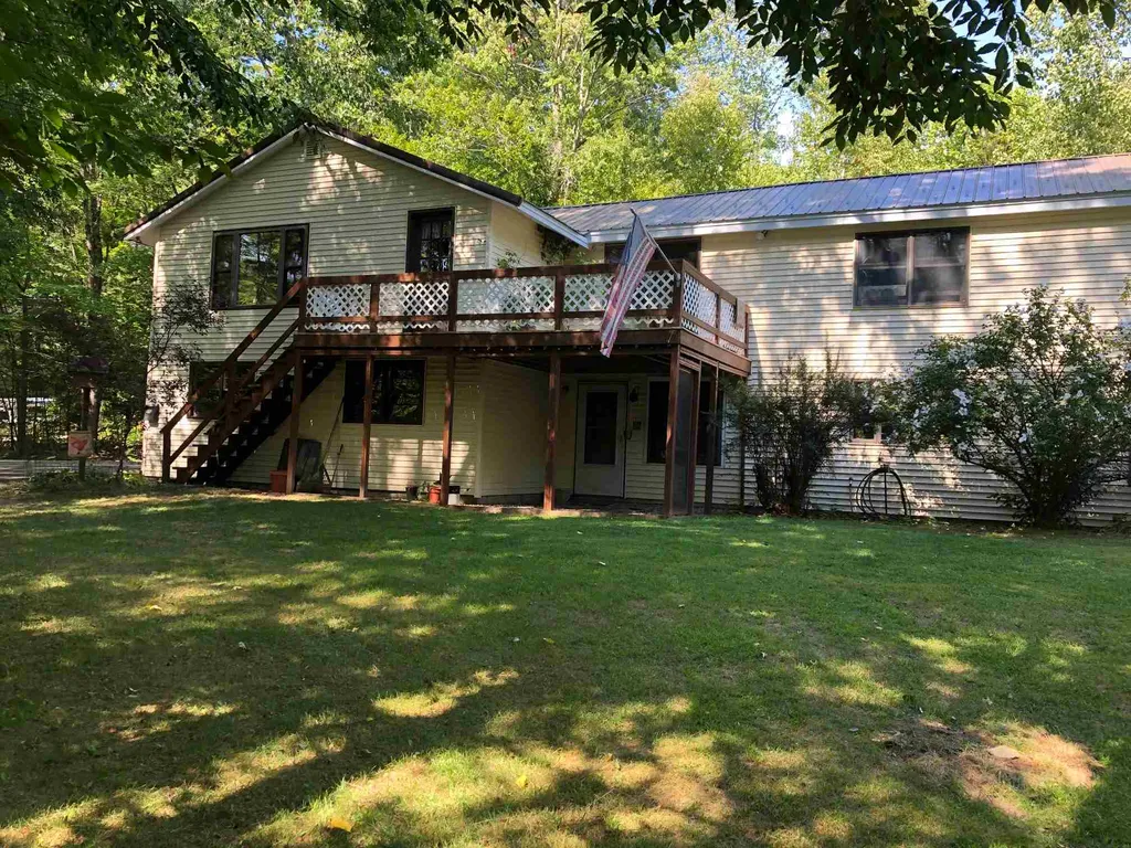 39 Oakwood Road Farmington NH 03835