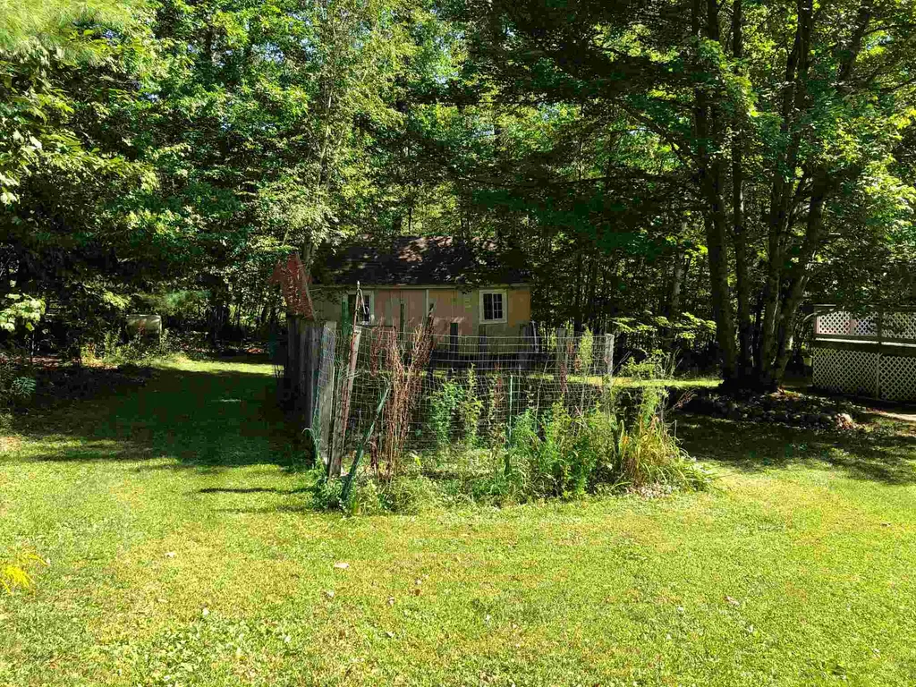 39 Oakwood Road Farmington NH 03835