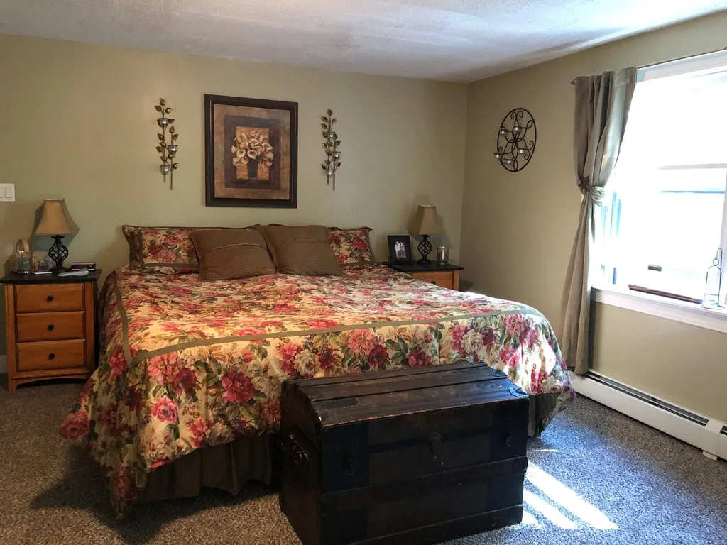39 Oakwood Road Farmington NH 03835