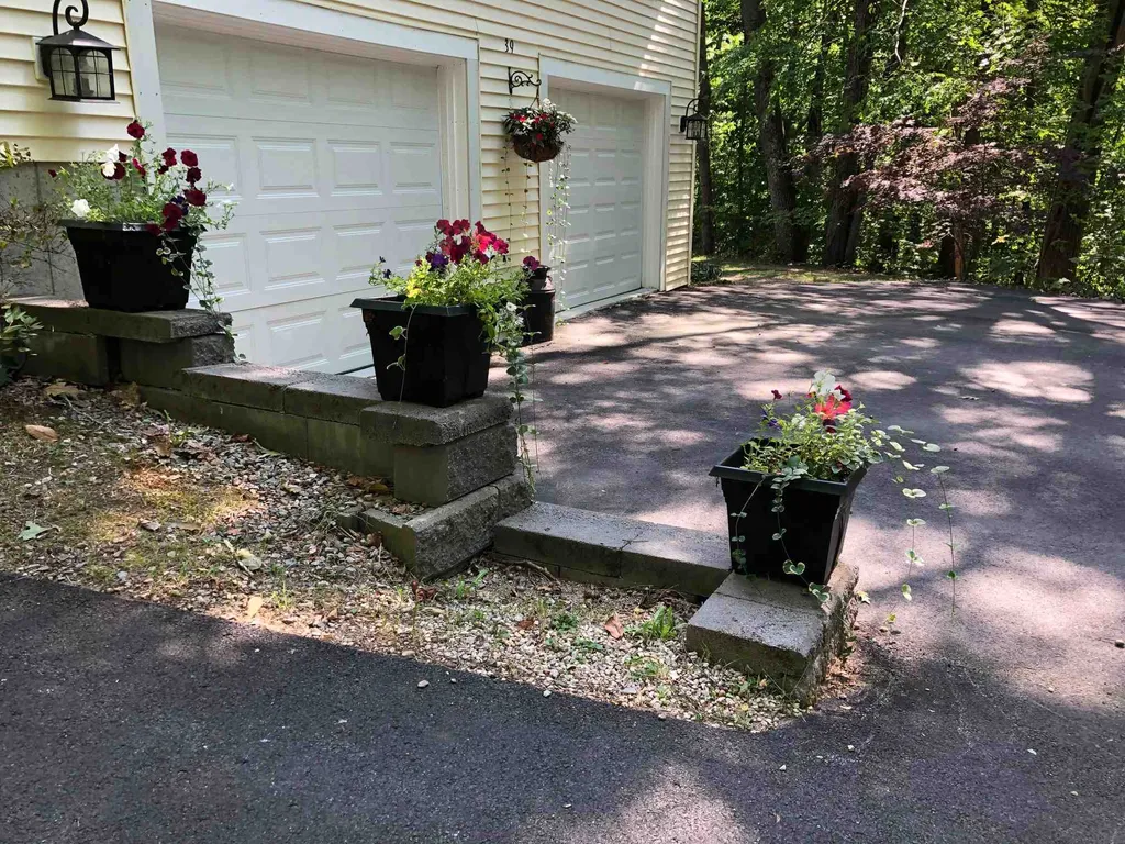 39 Oakwood Road Farmington NH 03835