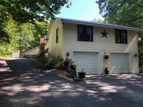 39 Oakwood Road Farmington NH 03835
