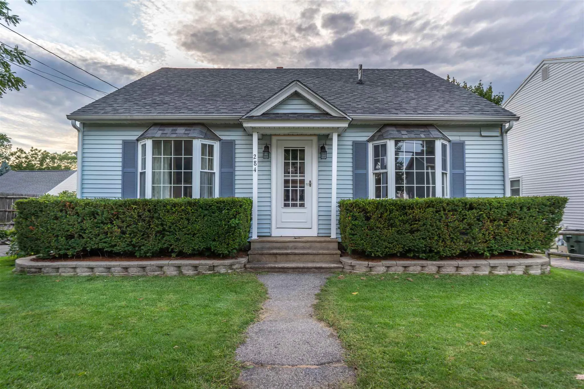 284 Taylor Street Manchester NH 03103