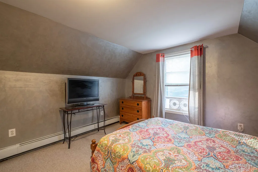 975 Hill Road Franklin NH 03235
