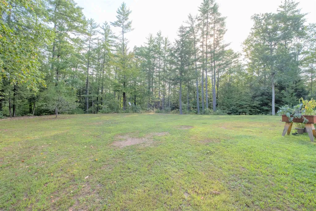 975 Hill Road Franklin NH 03235