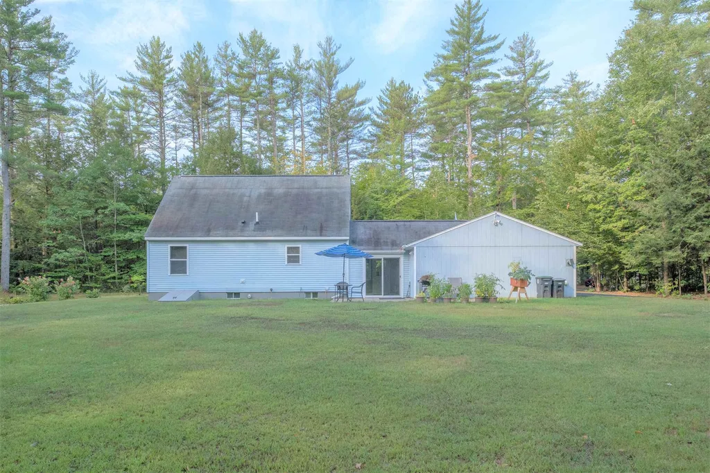 975 Hill Road Franklin NH 03235