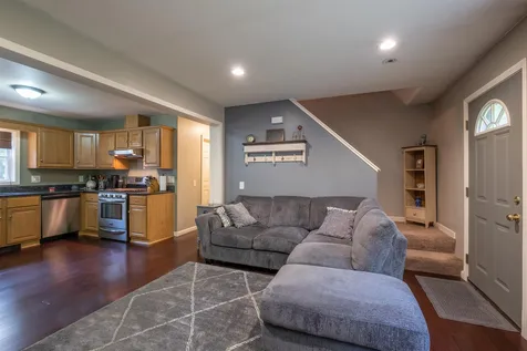 975 Hill Road Franklin NH 03235