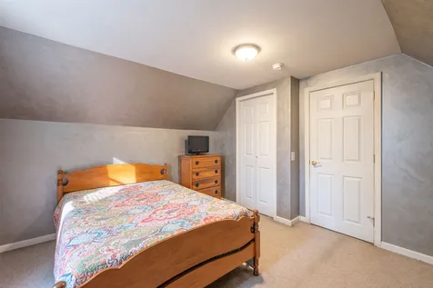 975 Hill Road Franklin NH 03235