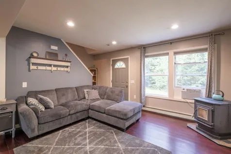 975 Hill Road Franklin NH 03235