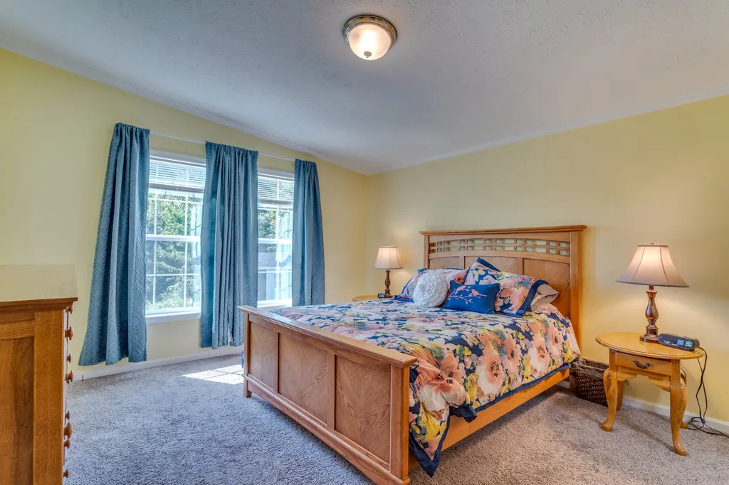 23 Tamarack Lane Rochester NH 03867