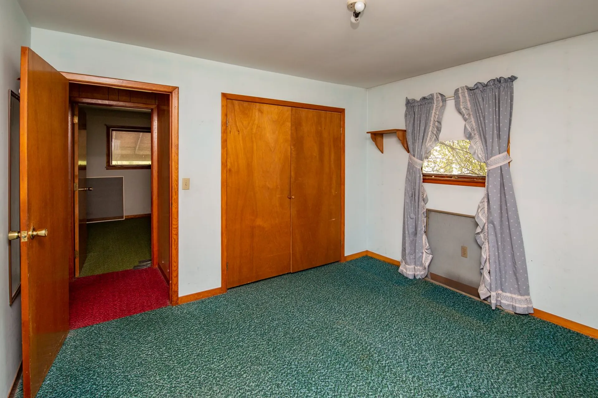 1621 Vt Route 128 Westford VT 05494