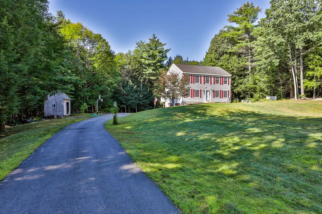 139 Horizon Lane Candia NH 03034