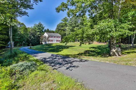 139 Horizon Lane Candia NH 03034