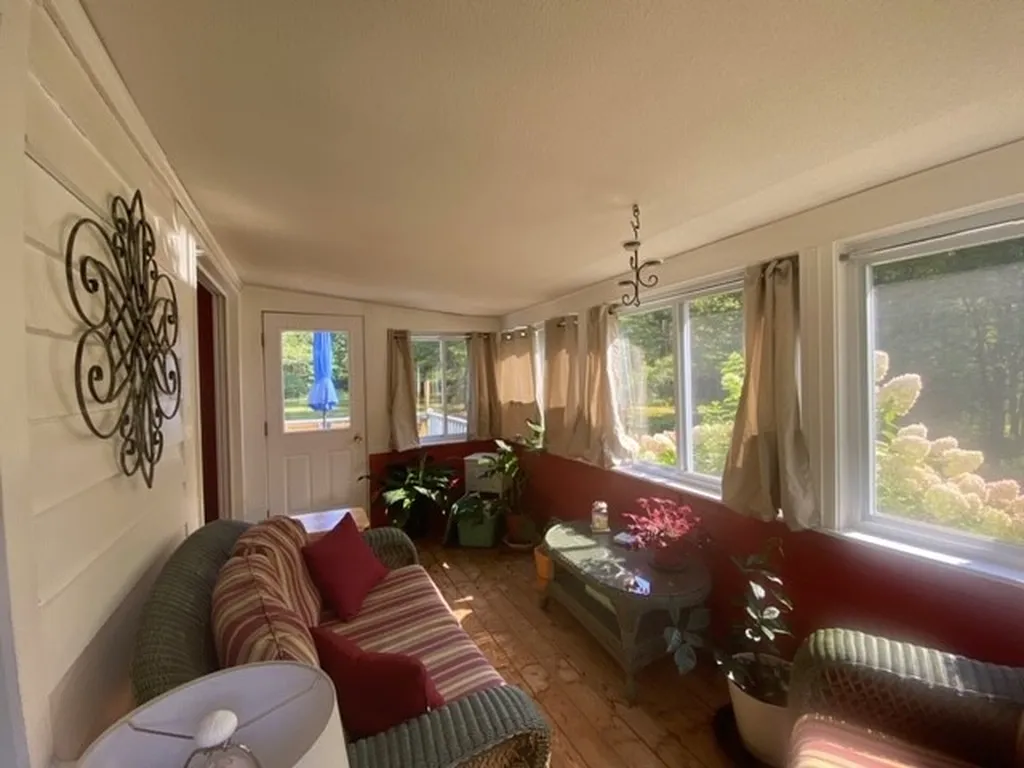 42 Cross Hill Road Wilmot NH 03287