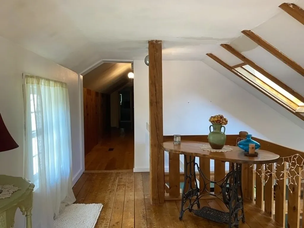 42 Cross Hill Road Wilmot NH 03287