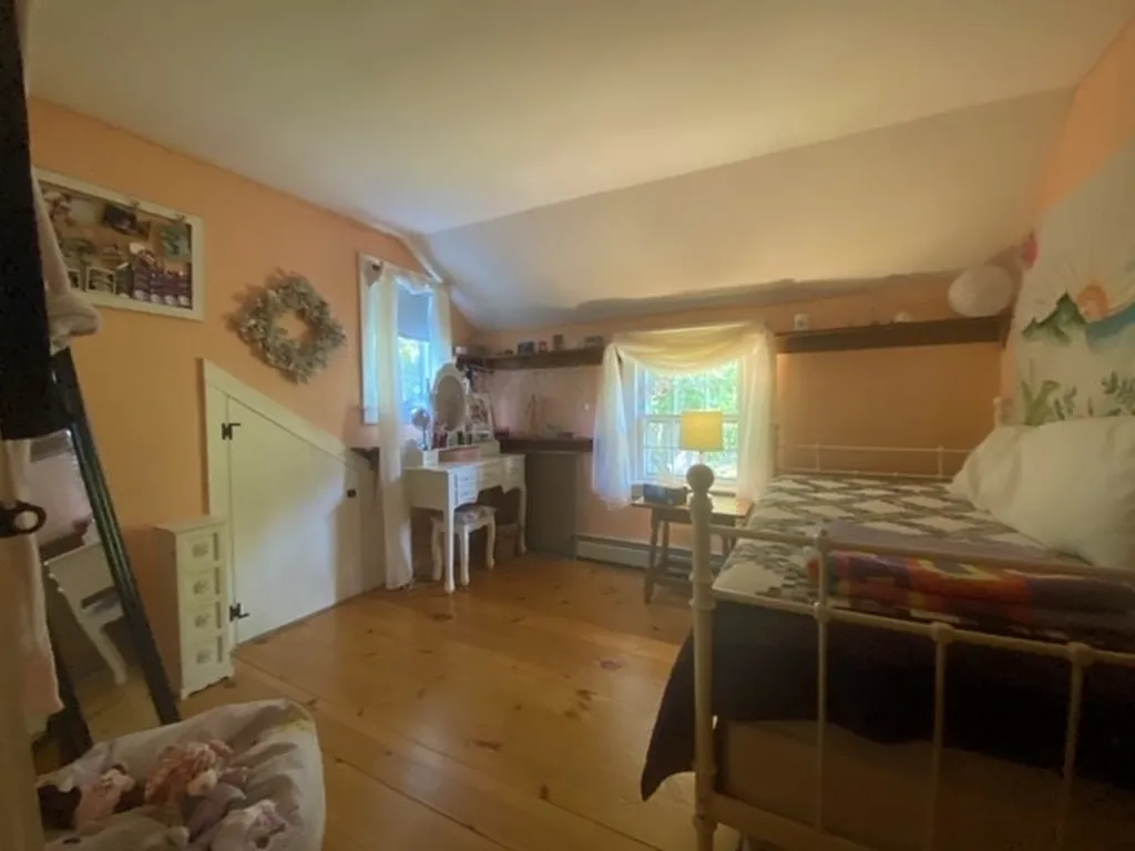 42 Cross Hill Road Wilmot NH 03287