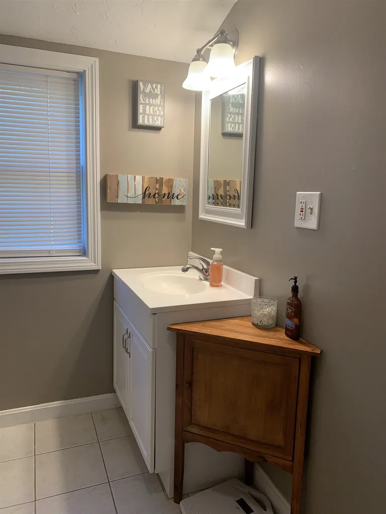 177 Ragged Mountain Road Danbury NH 03230