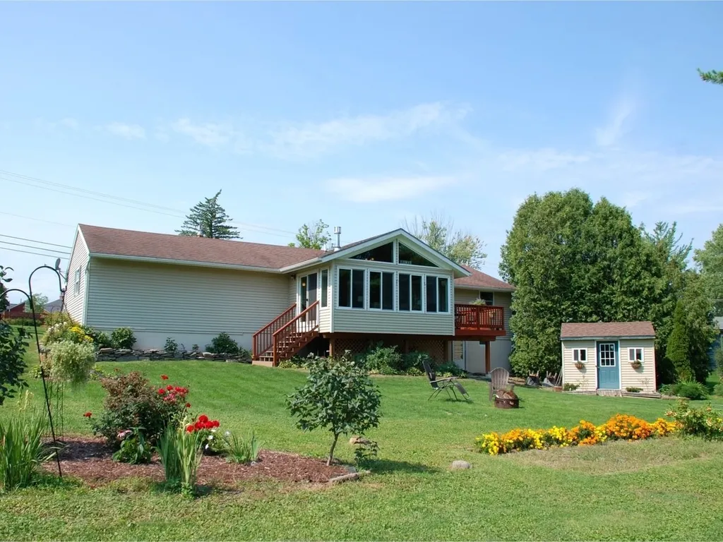 5829 Shelburne Road Shelburne VT 05482