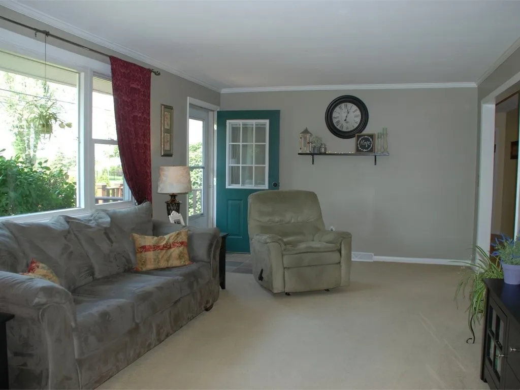 5829 Shelburne Road Shelburne VT 05482