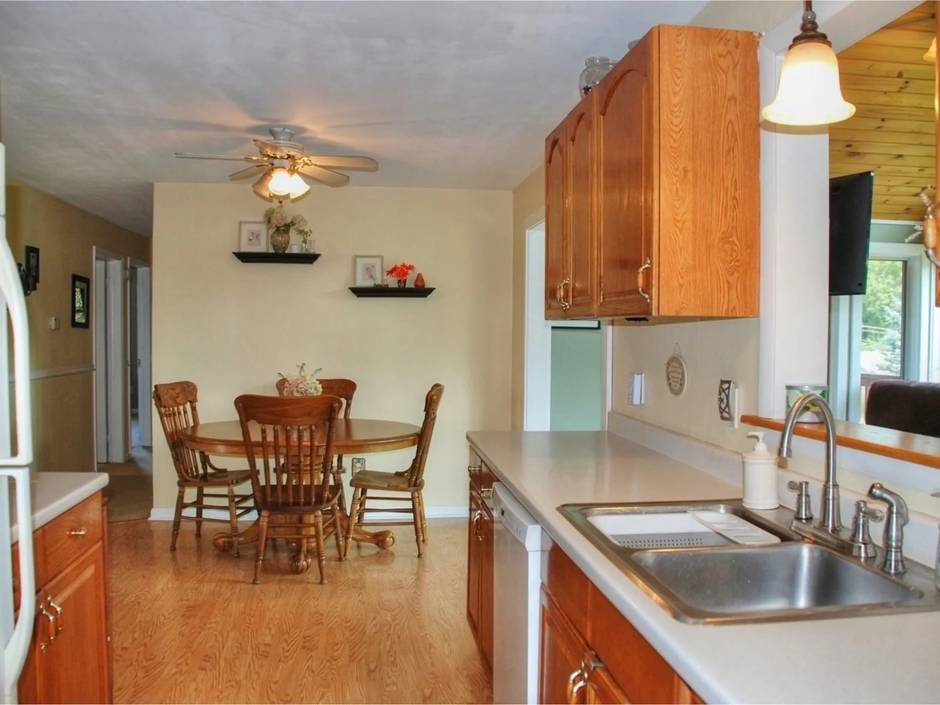5829 Shelburne Road Shelburne VT 05482