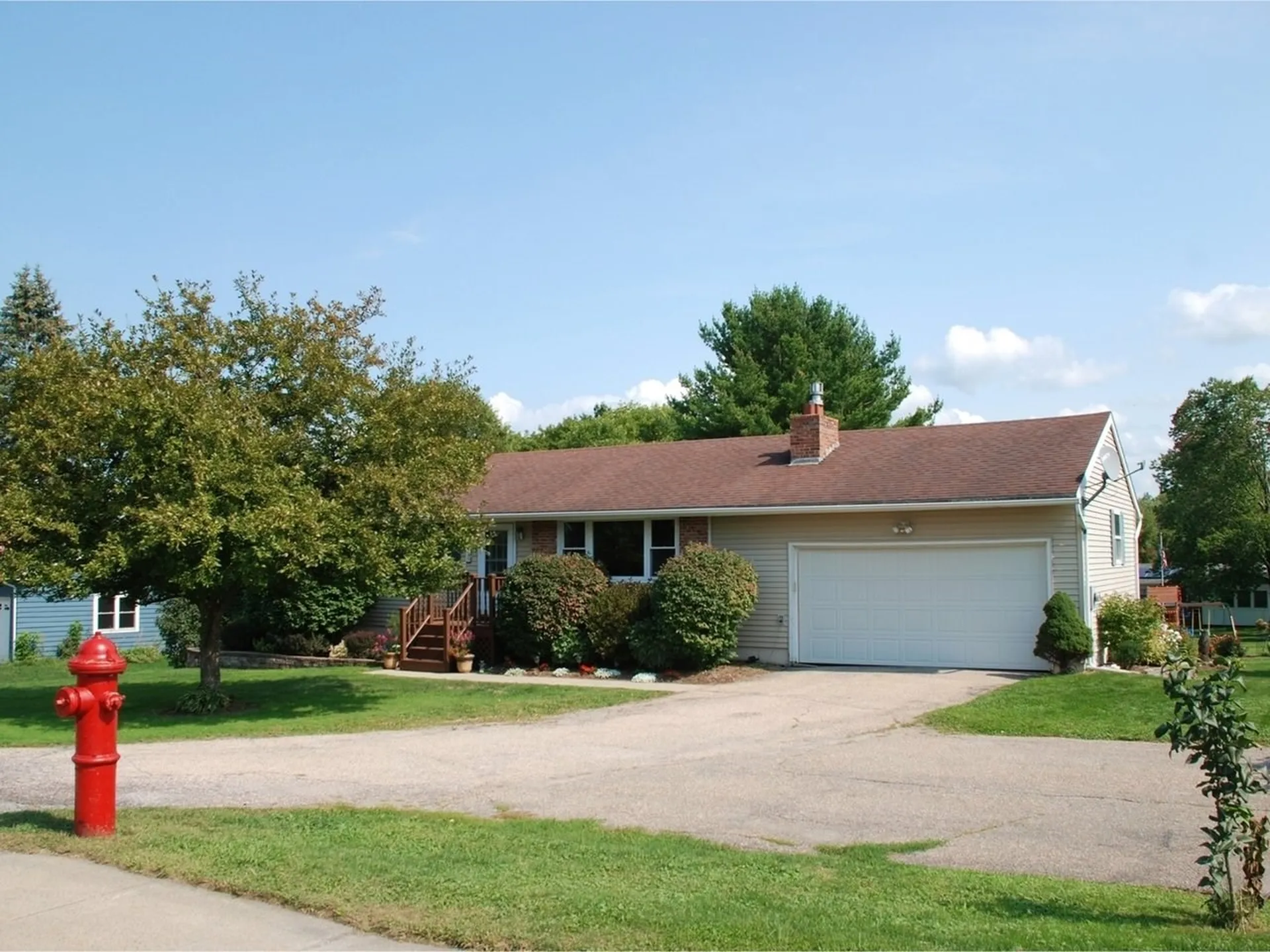 5829 Shelburne Road Shelburne VT 05482