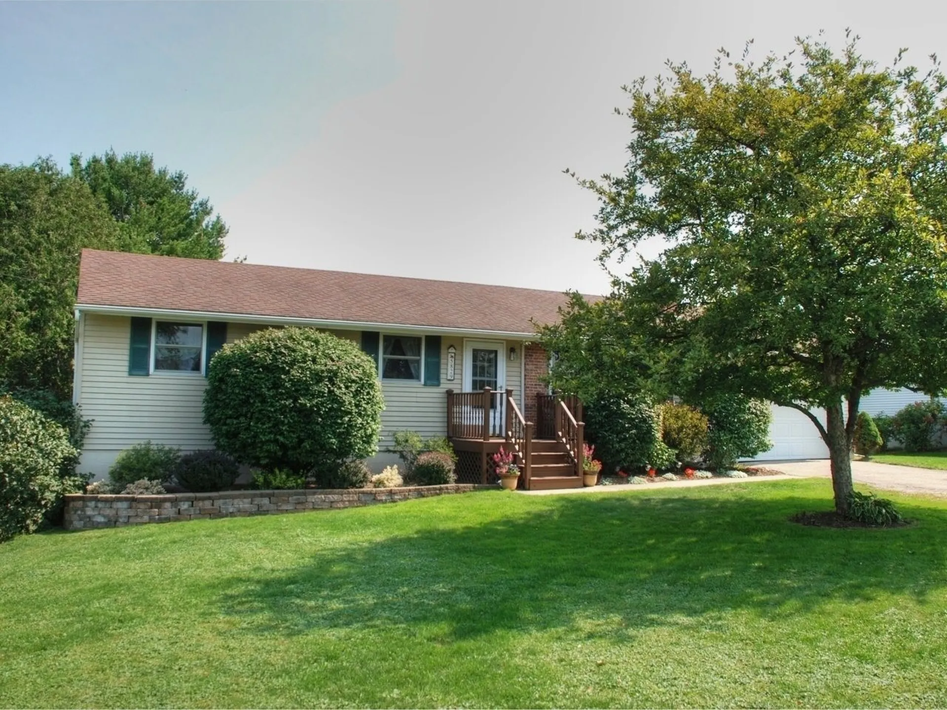 5829 Shelburne Road Shelburne VT 05482