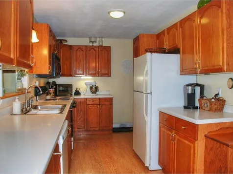 5829 Shelburne Road Shelburne VT 05482