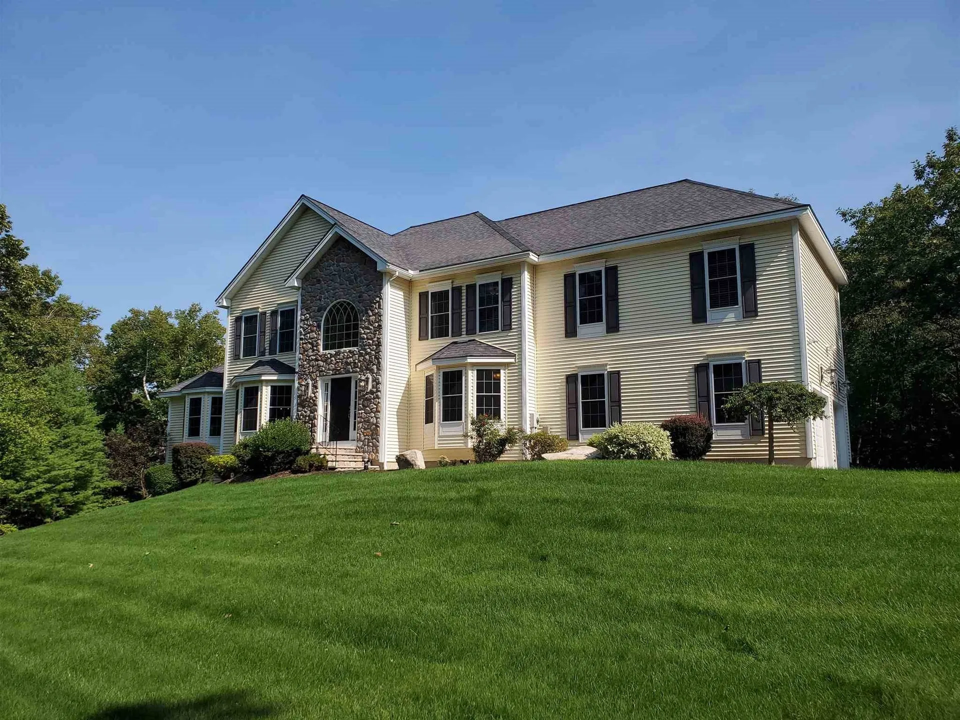 109 Mulberry Lane Pelham NH 03076