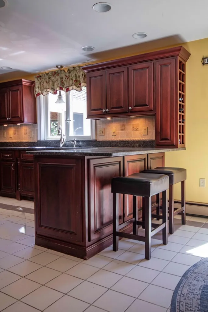 42 Anthony Drive Londonderry NH 03053
