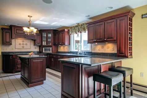 42 Anthony Drive Londonderry NH 03053
