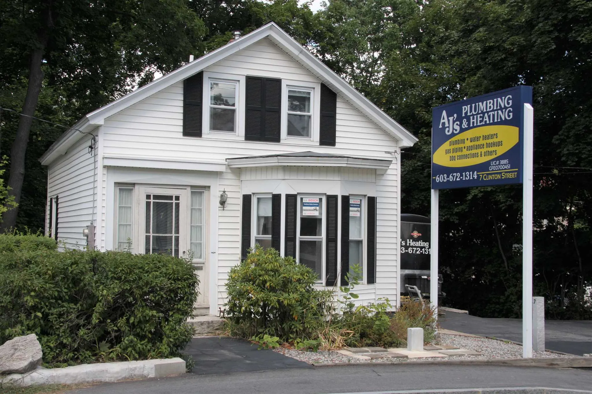7 Clinton Street Milford NH 03055-3701