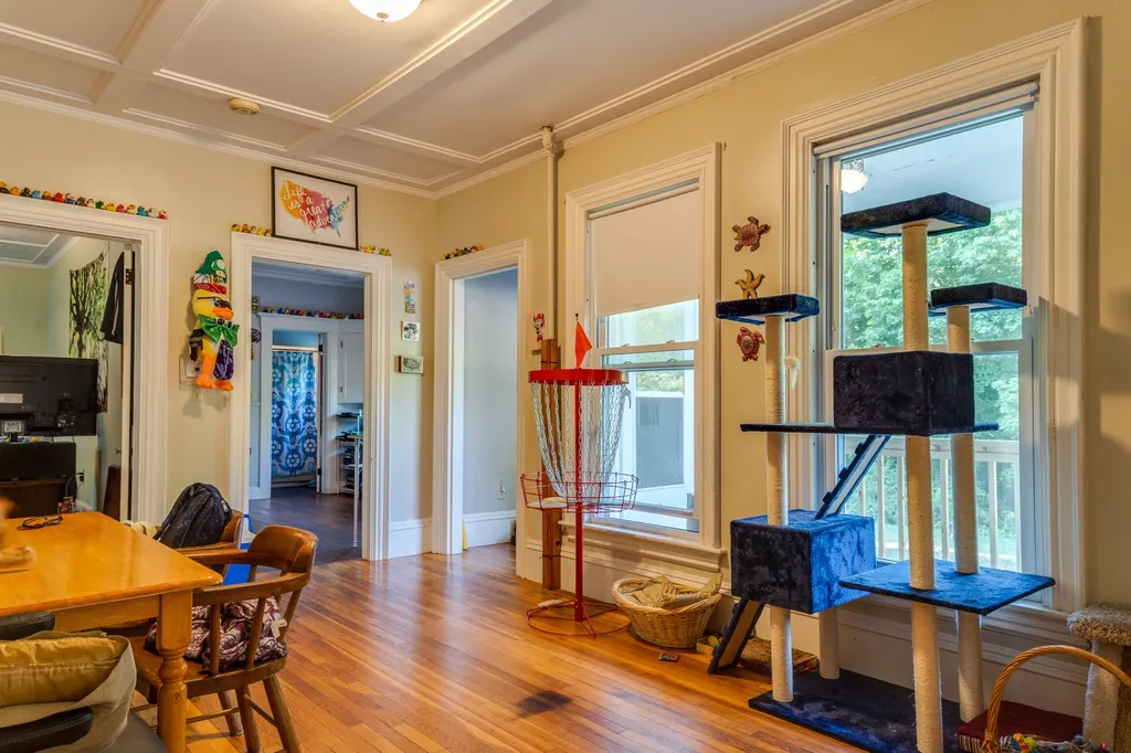 207 High Street Somersworth NH 03878