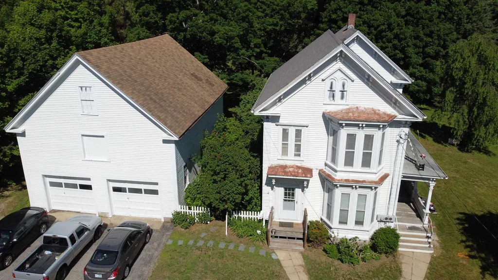 207 High Street Somersworth NH 03878