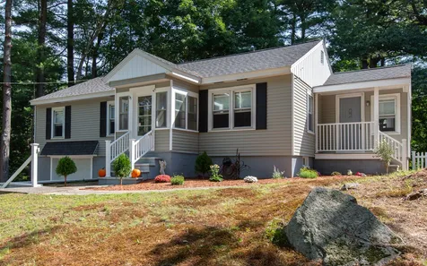 35 Lawrence Road Salem NH 03079