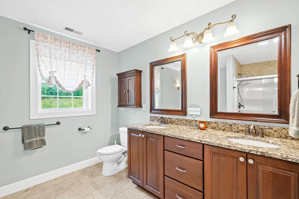 41 Silver Brook Road Salem NH 03079