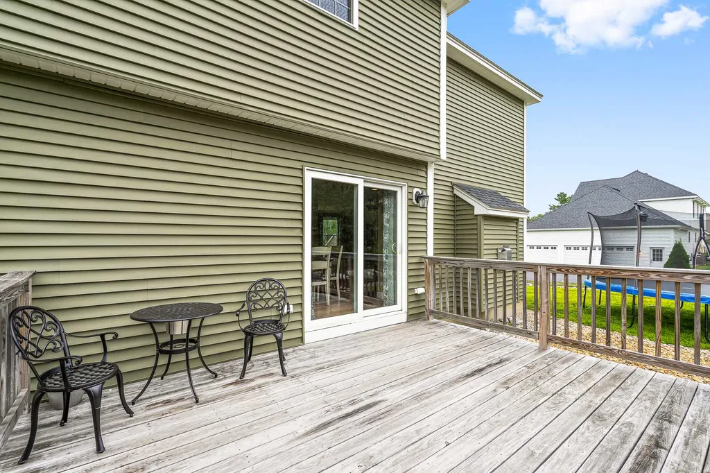 41 Silver Brook Road Salem NH 03079